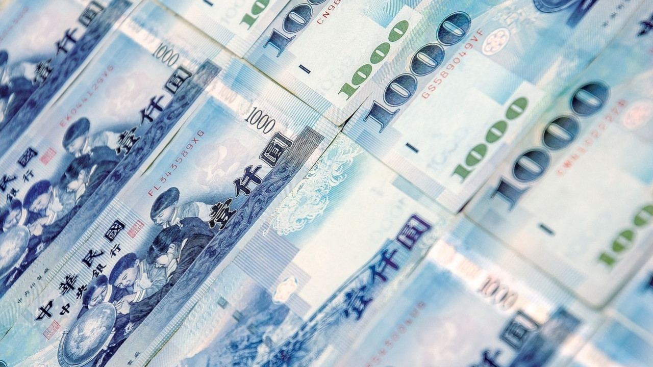 港幣兌台幣匯率 | 8間銀行/找換店兌換台幣匯率比較｜每日更新 cronjob