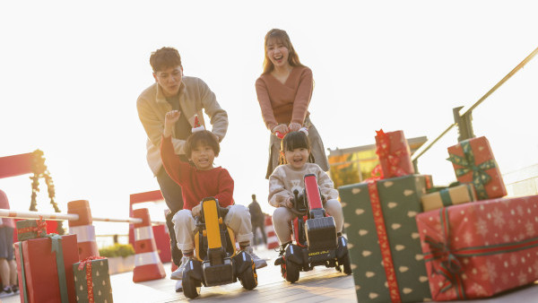 尖沙咀中港城車尾箱聖誕市集｜北歐主題市集/駕滑行車親子遊/觀賞煙花匯演 