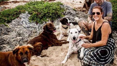 英籍婦成湯加海嘯首名罹難者 善心開動物收容所為救愛犬被海嘯捲走遇難